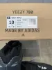 Кроссовки adidas Yeezy мужские.