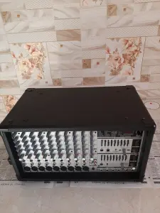 усилитель-микшер Behringer PMP 2000