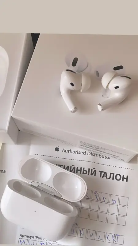 Продам оригинальные AIRPODS PRO наушники