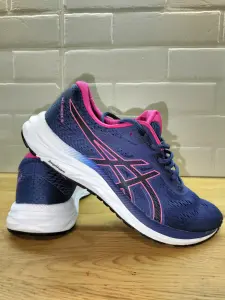 Женские кроссовки Asics. Оригинал.