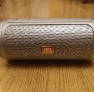 Колонка jbl (нерабочая)