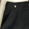 Классическая чёрная юбка