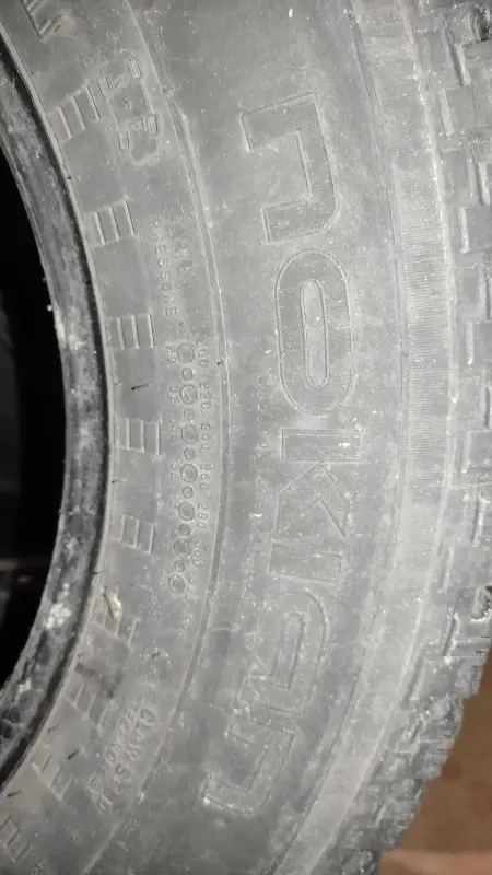 Колесо, шины 215/70 R16 Nokian 3 шт