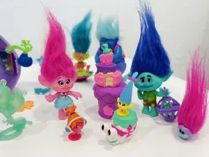 Игрушки для девочки Trolls Розочка