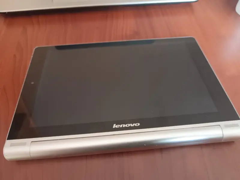 Lenovo В8080-H планшет