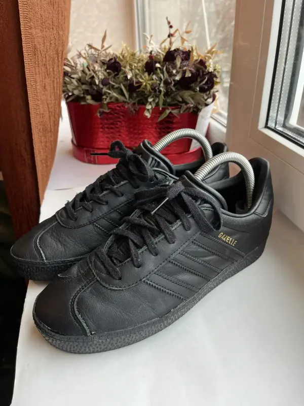 Кроссовки adidas gazelle