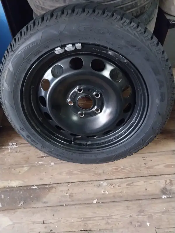 Шина Goodyear UltraGrip Ice 205/55/r16