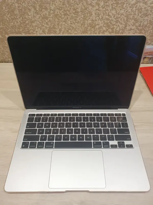 MacBook Air 13 (M1-8Gb/512Gb-Silver-US)