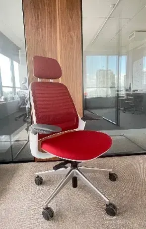 Кресло офисное Steelcase S.A. Series 1