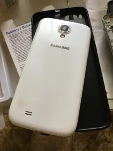 Самсунг S4 (9508)