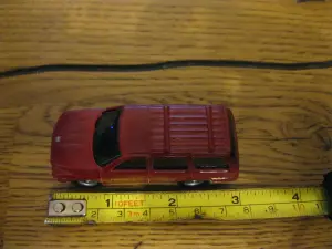 Машинка Maisto 1/64 Dodge Durango