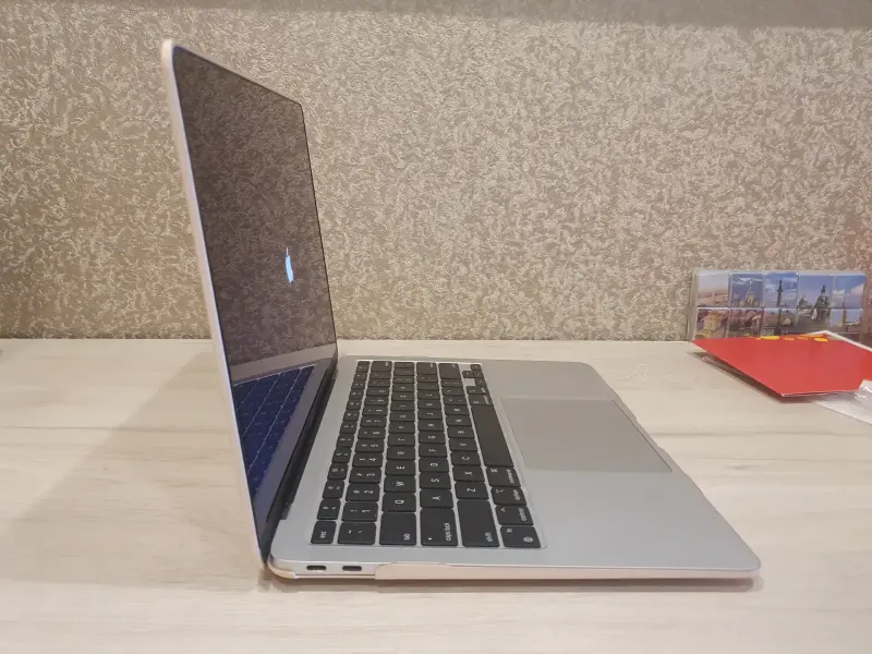 MacBook Air 13 (M1-8Gb/512Gb-Silver-US)