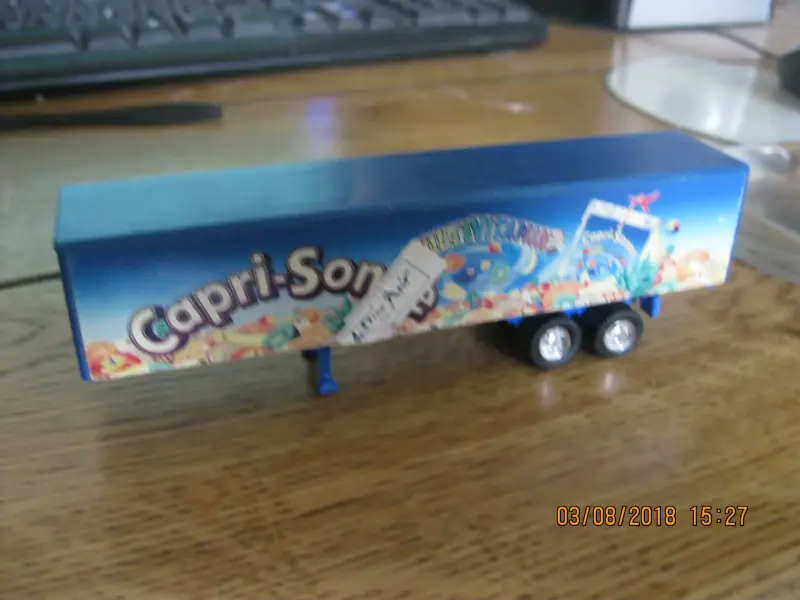 Полуприцеп Mini Truck - Capri-Sonne Multivitamin 1:87