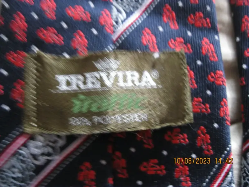 Два мужских галстука Trevira винтаж