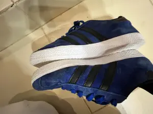 Кроссовки adidas gazzele