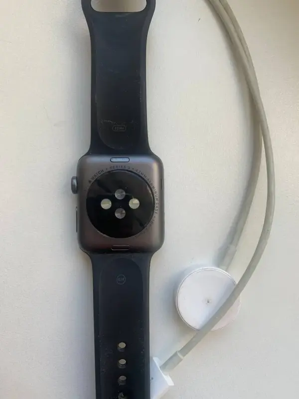 Apple Watch 3 умные часы