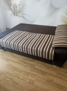 Диван