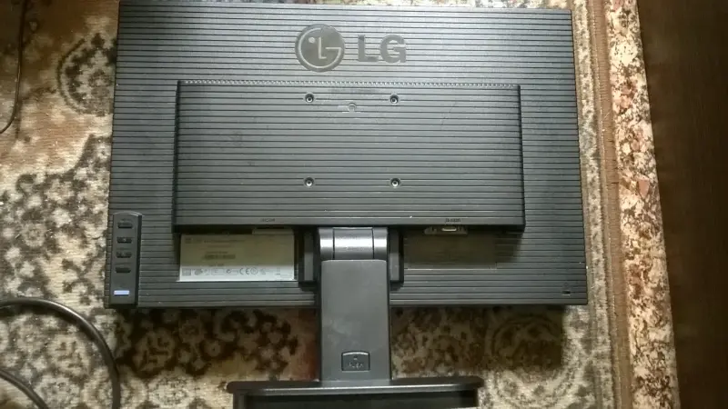 LCD ЖК-Монитор TFT 19 LG FLATRON L192WS