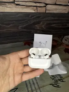 AirPods Pro наушники