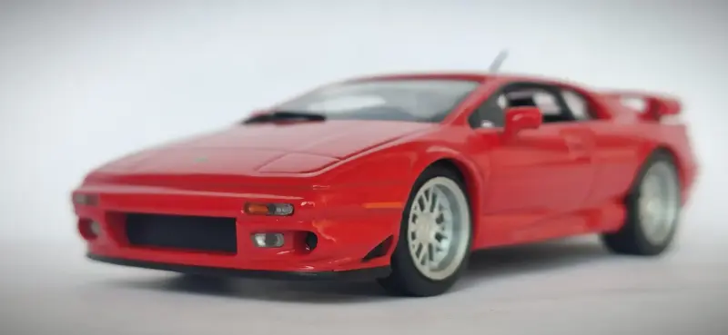 Модель авто Lotus Esprit V8 (масштаб 1:43).