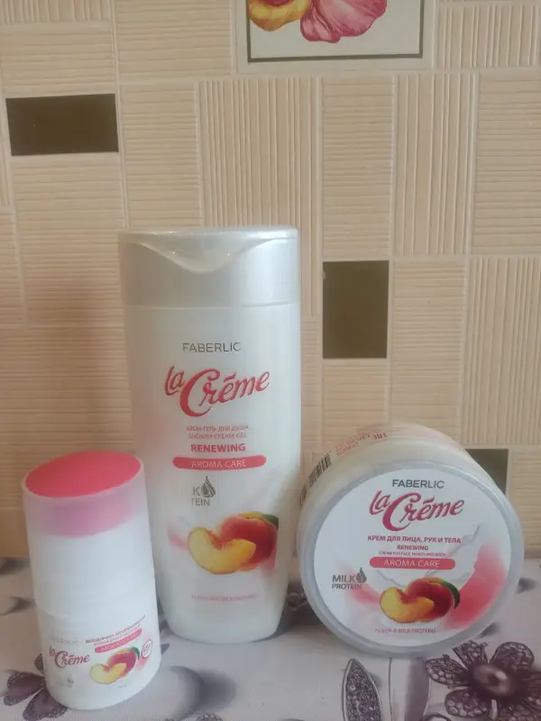 Набор для тела Обновляющий La Creme