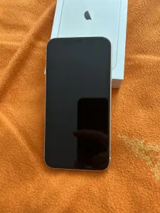 iPhone 11 64gb белый