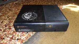 Игровая консоль Microsoft Xbox 360 Slim 320Gb