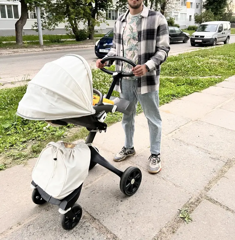 Коляска stokke