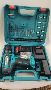 Новый шуруповерт Makita