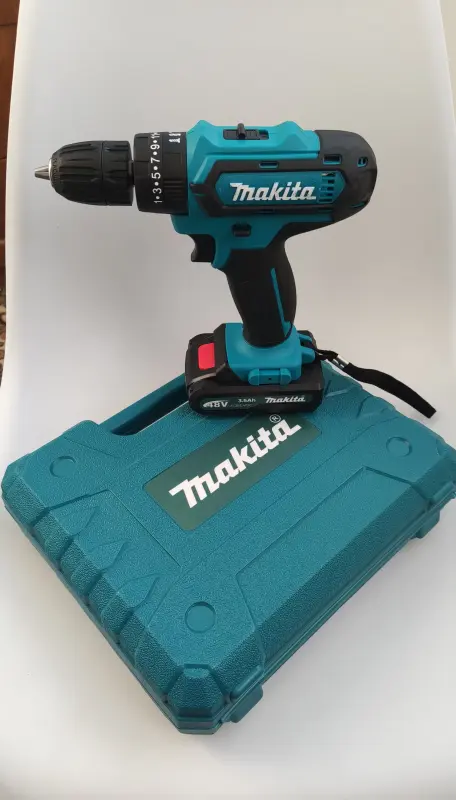 Новый шуруповерт Makita