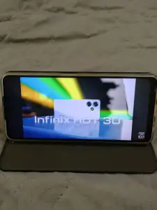 Infinix HOT 30 8/128 черный