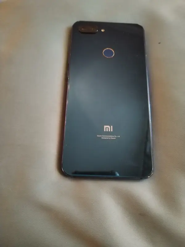 Mi 8 lite 4/64