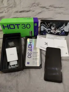 Infinix HOT 30 8/128 черный