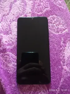 Vivo Y1s, 6.22",32Гб, 8и13Мп,4030Мач.