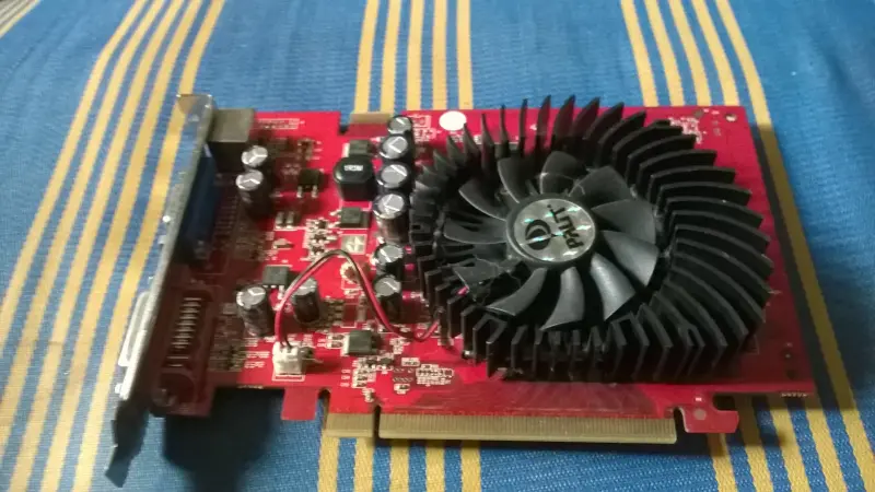 Видеокарта Игровая Palit GeForce 7300 GT PCI-E 128