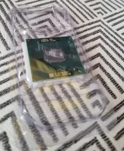 Процессор Intel Celeron 560, Socket P (PPGA478), 2.13 GHz