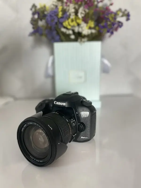 продаю Canon EOS 7D Mark II