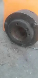 Продам патрон токарный Ф315 мм с планшайбой.125 мм ,не эксплуатировался.бой.для 1М63.