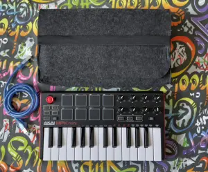 MPK Mini MK2 – миди-клавиатура от компании Akai Pro