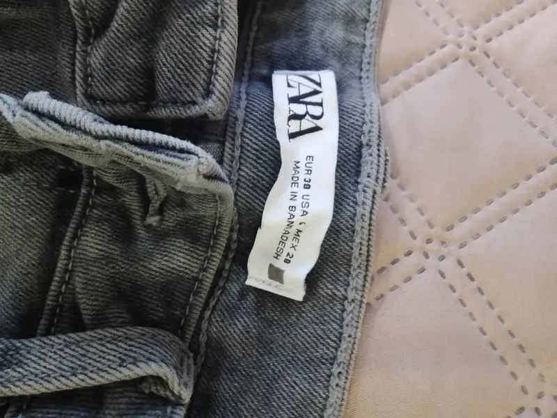 Джинсы Zara