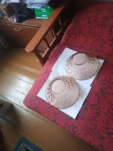 2 вазы из цветного стекла глубокие новые