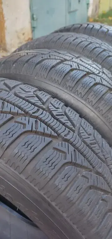 Зимние шины 175/65 R14 KLEBER (4 шт.)