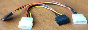 Переходник Molex-SATA