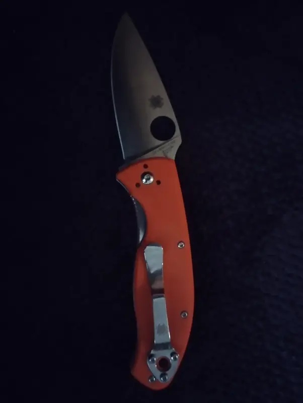 Нож Spyderco Tenacious