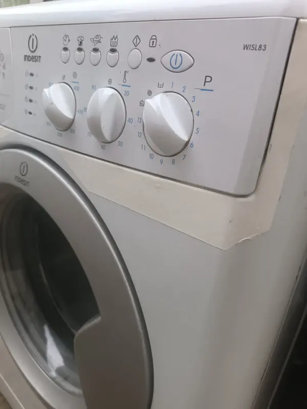 Стиралка Indesit WISL 83 А+ 4.5 кг 800 об узкая 40 см