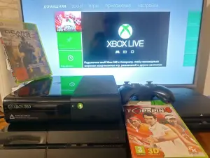 Игровая приставка Xbox 360 CONSOLE E комплект без прошивки