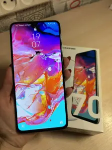 Смартфон Samsung Galaxy a70 6/128 gb