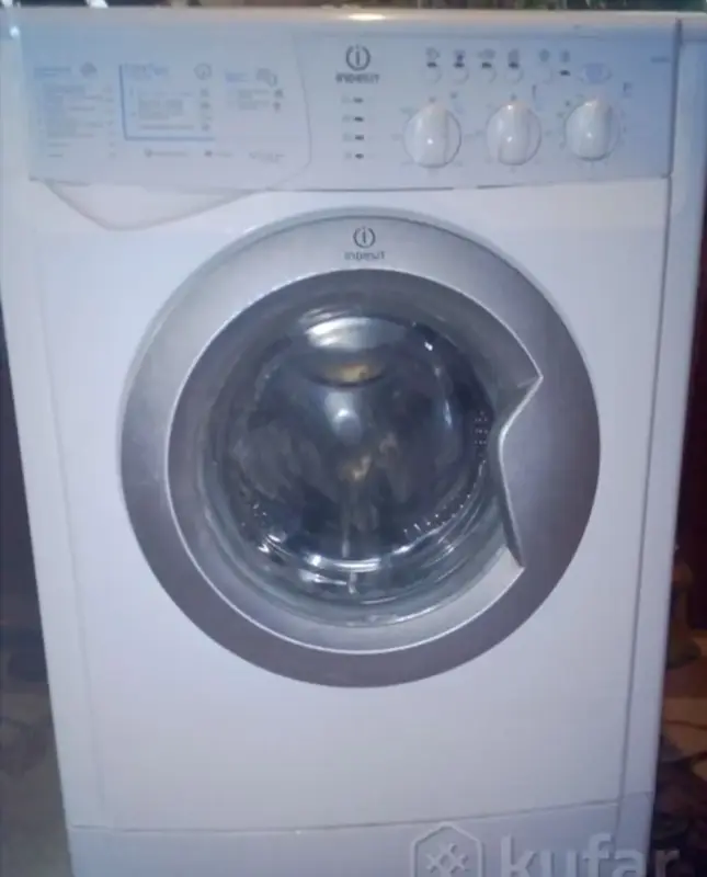 Стиралка Indesit WISL 83 А+ 4.5 кг 800 об узкая 40 см