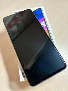 Смартфон Samsung Galaxy a70 6/128 gb