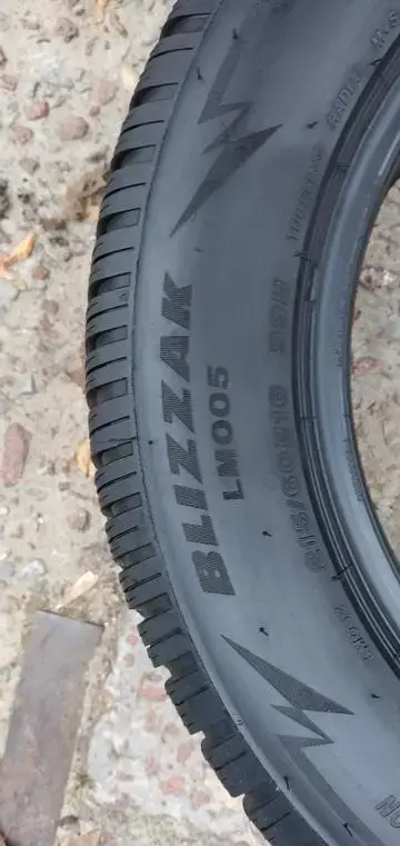 Зимняя резина BRIDGESTONE 215/60 R16 (2 шт.)